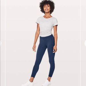 Lululemon In Movement 7/8 Tight *Everlux 25"